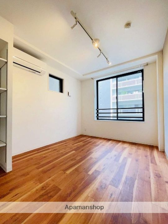 WELL COURT CHIYODAの居間