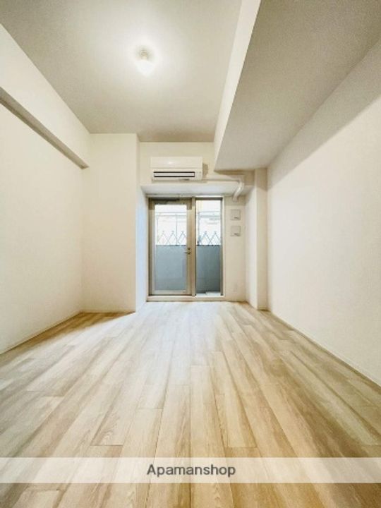 エスリード栄クロスシティの居間