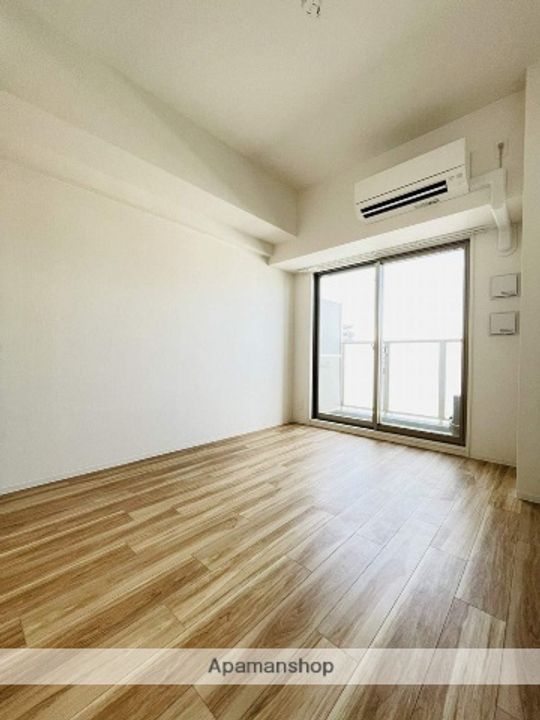 エスリード栄ル・クールの居間