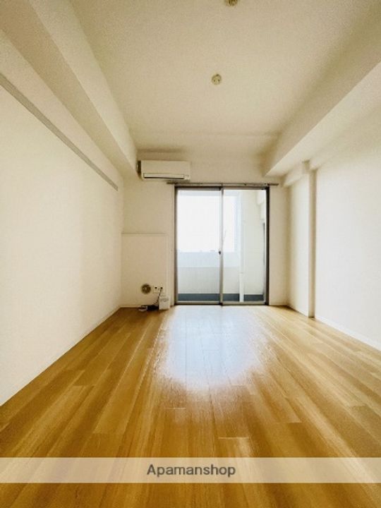 カンピオーネ御器所通の居間