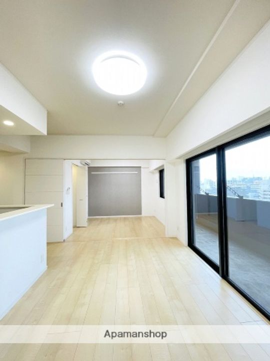 メルカーサ泉の居間