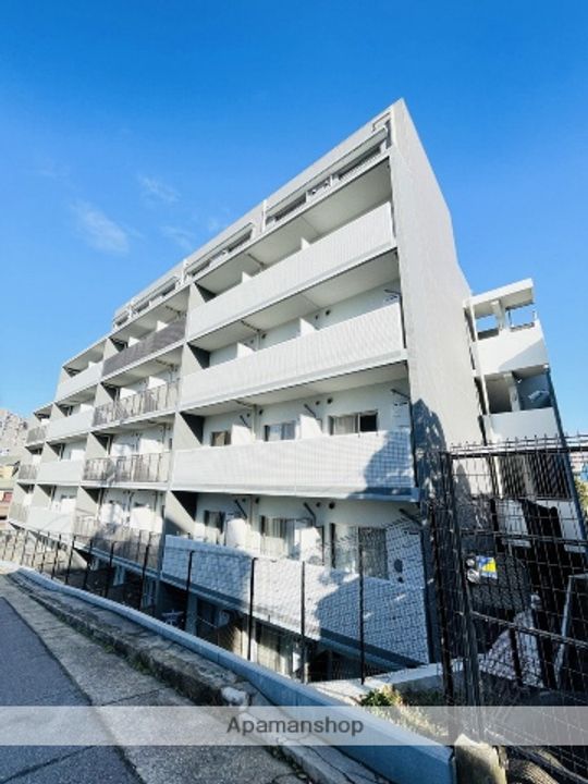 アーデン春岡の外観