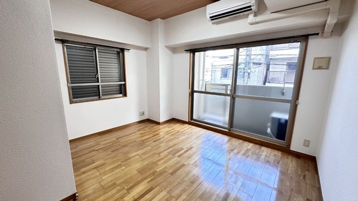 LEXCEED IZUMIの内装