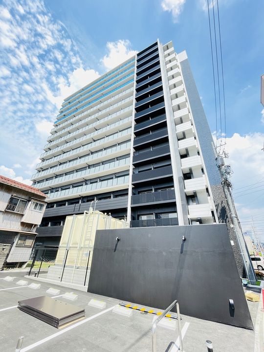 プレサンス太閤通駅前デュプルの外観