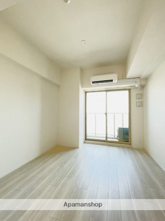 エスリード桜山ル・ヴェールの居間