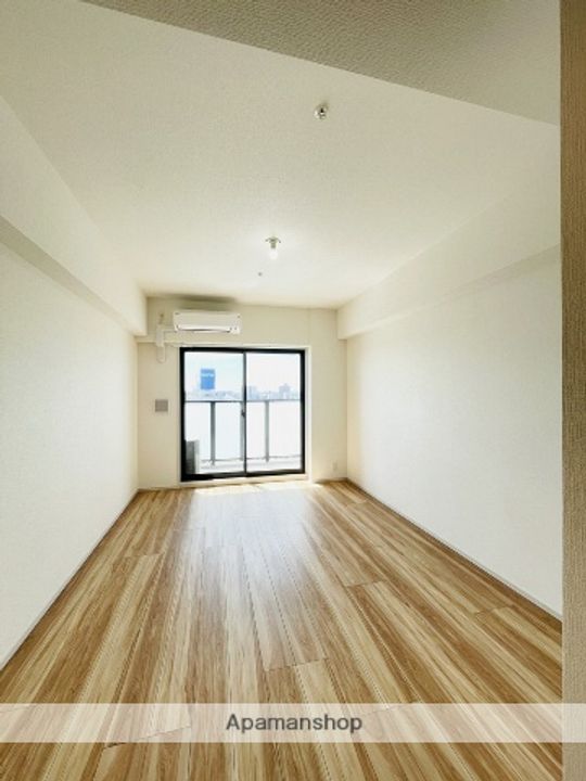 SーRESIDENCE堀田駅前FUTUR(フチュール)の居間