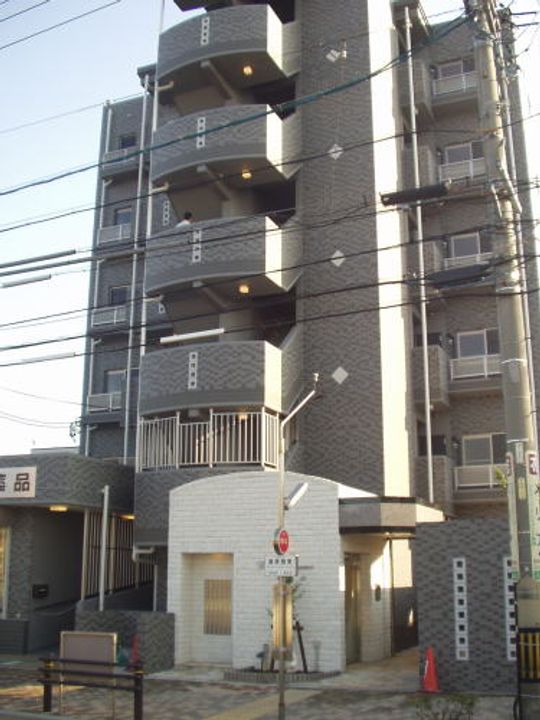 エミネンス八熊の外観