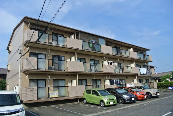 グランドール清水が丘302の外観