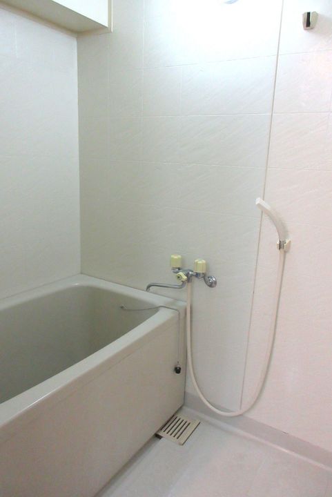 アンジェリー東海2Cの風呂