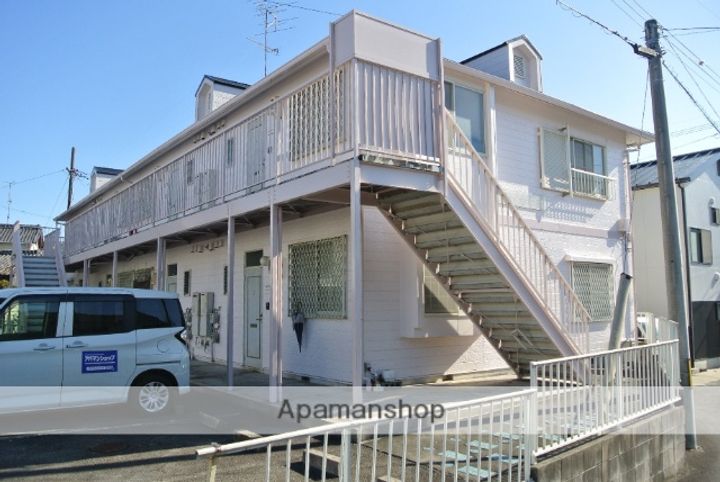 原松ハイツB101の外観