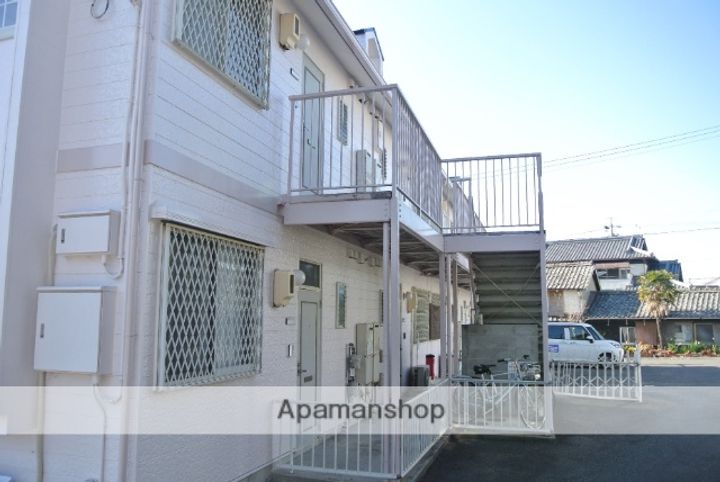 原松ハイツB101の外観