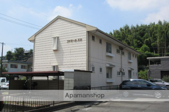 ファミール・エル101の外観