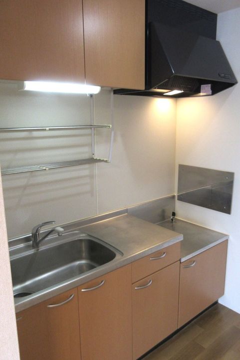 セゾンミストラル Aのキッチン