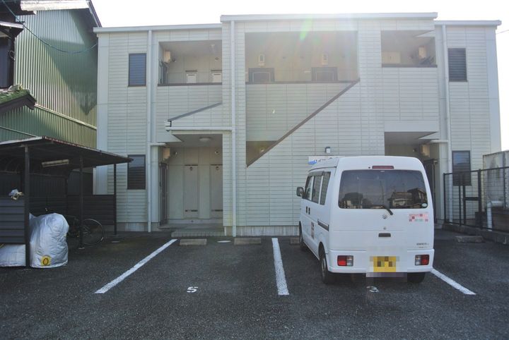 ハイツうみ103の外観