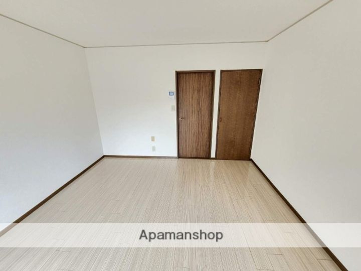 メゾンドール名兼102の内装