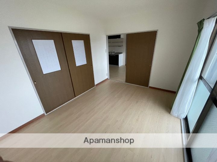 ファミール鈴木203の居間