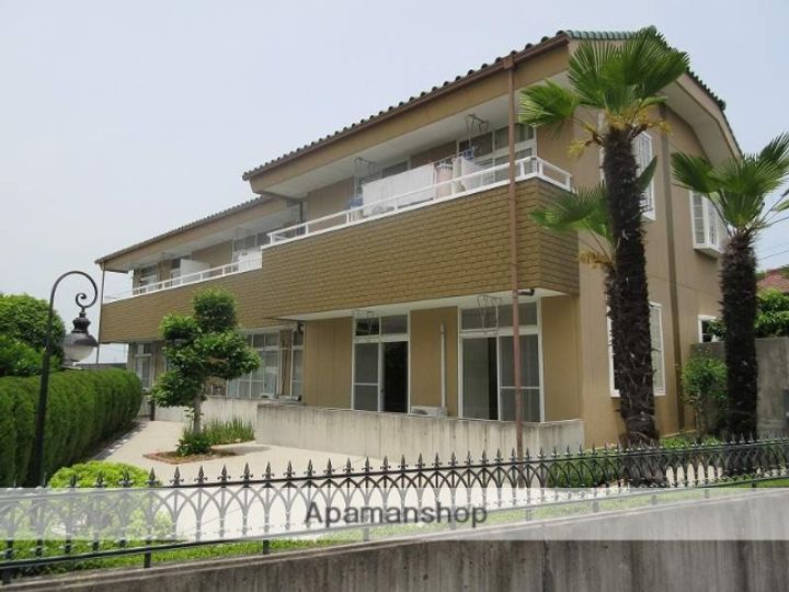 ロワイヤル24103の外観