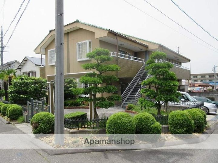 ロワイヤル24103の外観