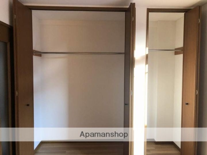 ロワイヤル24103の内装