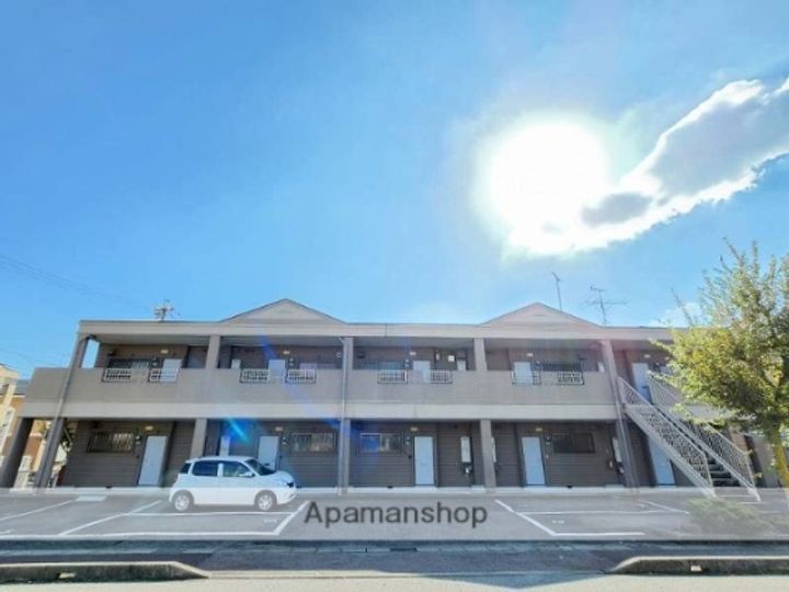 スプリング岩崎の外観