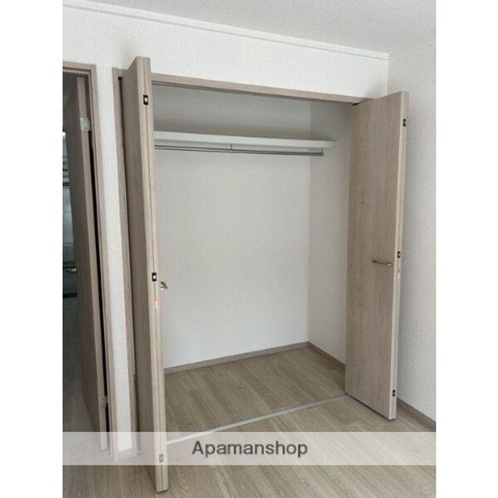 スプリング岩崎のその他画像