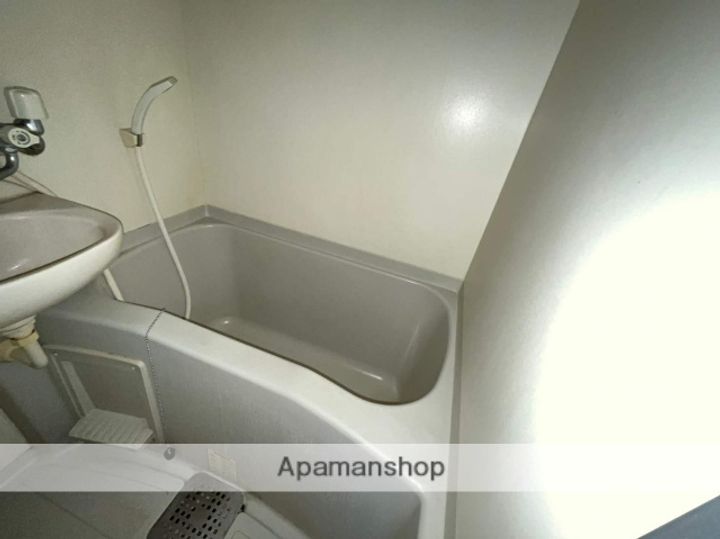 レイール赤池301の風呂