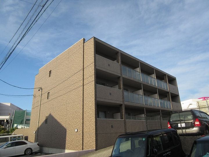 リヴィエール三好の外観