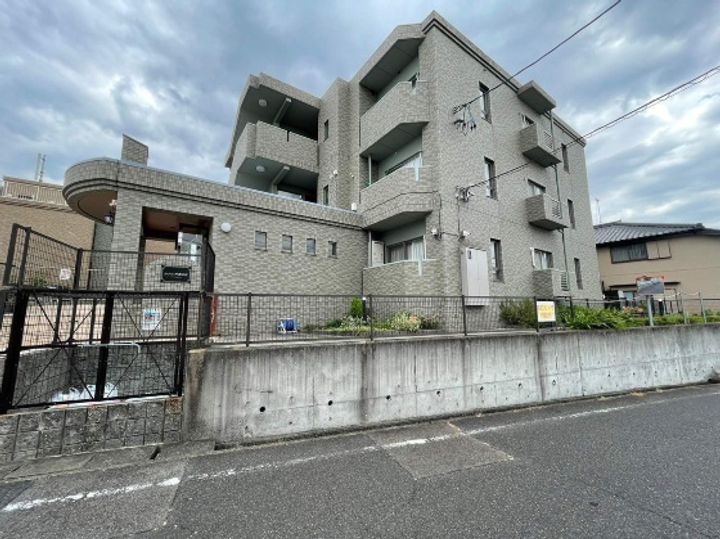 シンシア東山台の外観