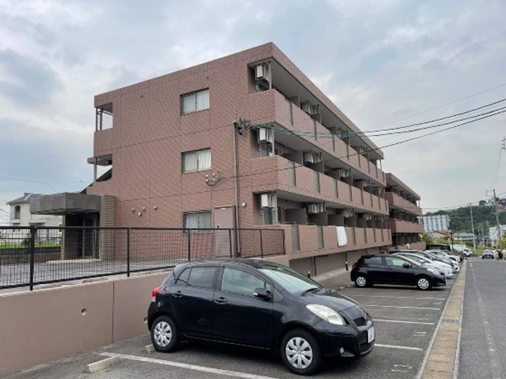 ベル・ステージ竹の山の外観