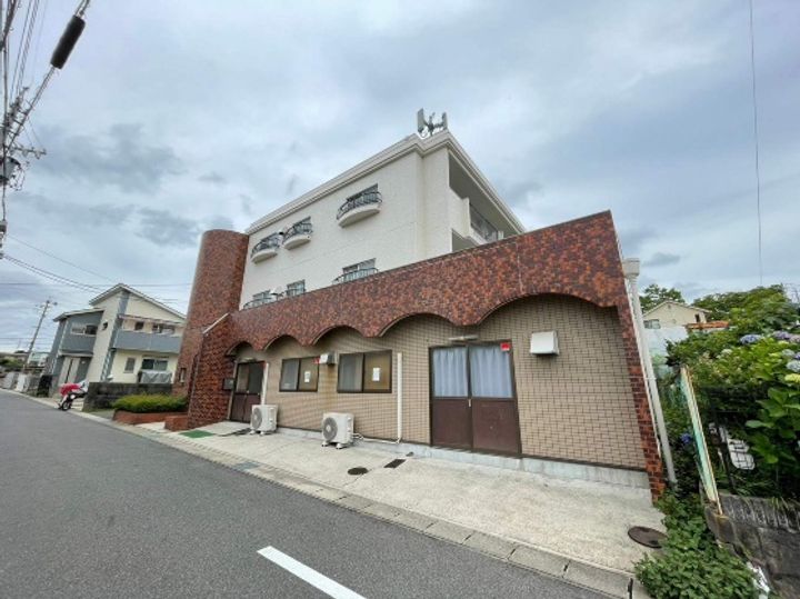 平子台マンションの外観