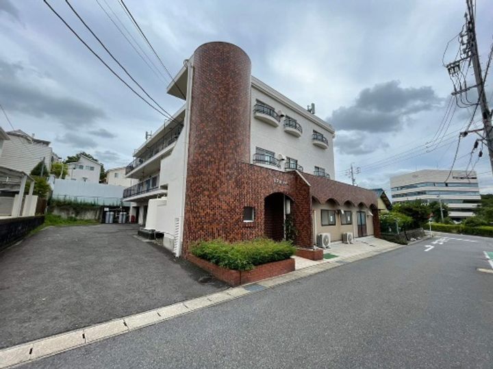 平子台マンションの外観