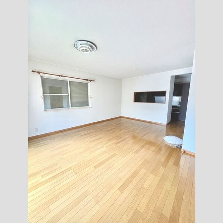 愛知県日進市香久山3丁目(一戸建)の賃貸物件戸建ての居間