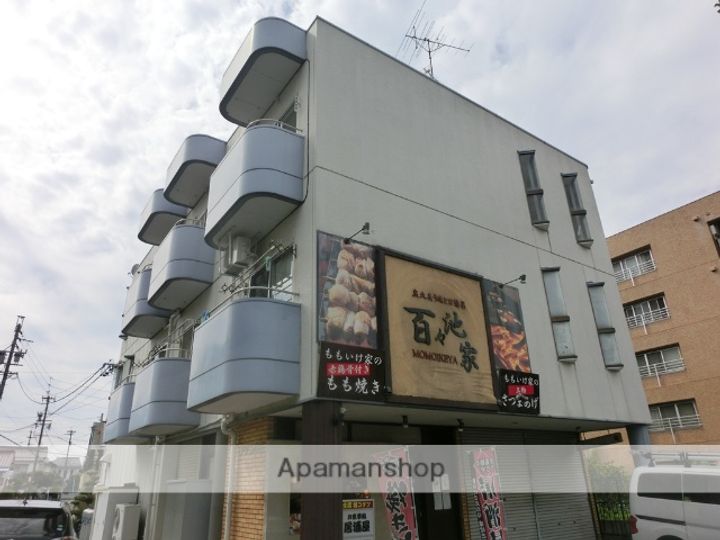 フローラ植田302の外観