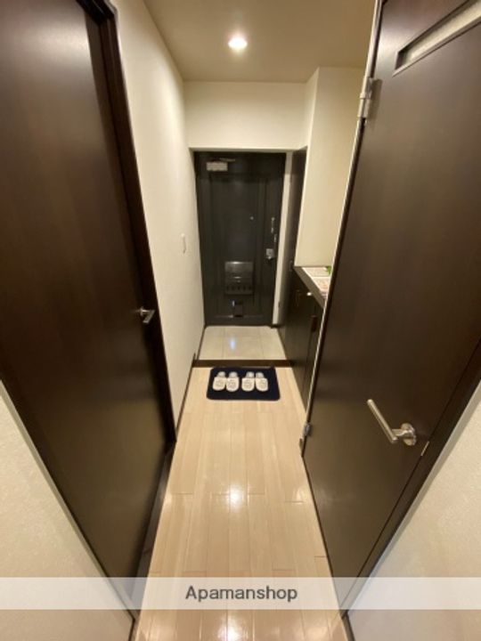 三國ビル403の玄関