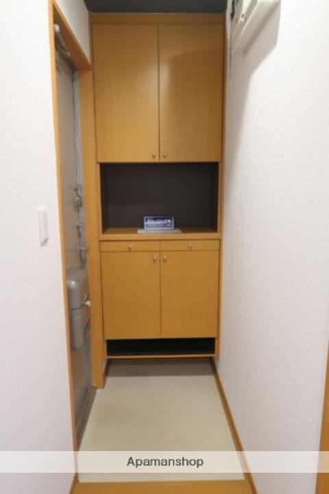 トークヴィレッジⅤB棟の玄関