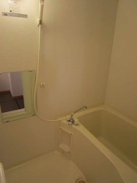 ジュネス院南 Bの風呂