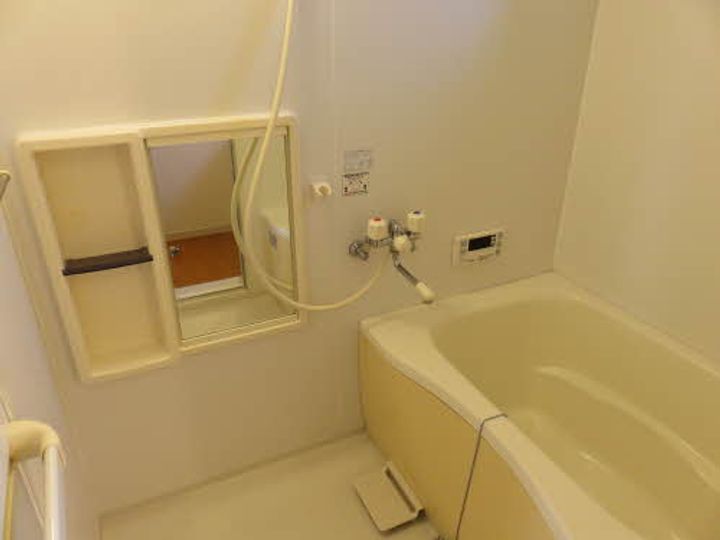 コンフォーレ B棟の風呂