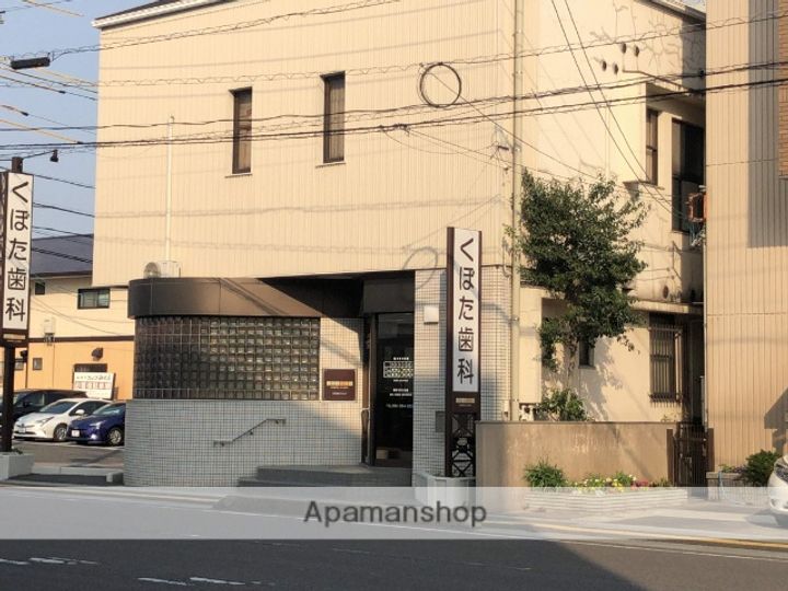 コンフォトゥールの周辺