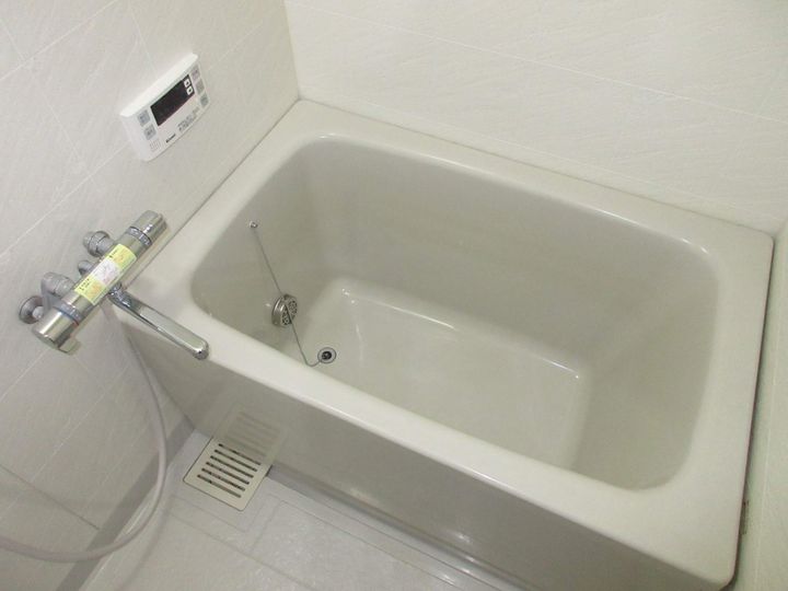 プロミネント四日市の風呂