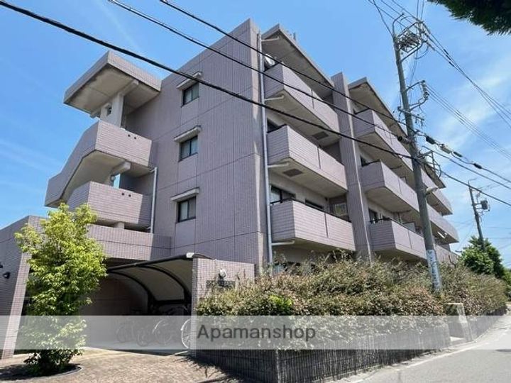 アーバンコア南浜田201の外観