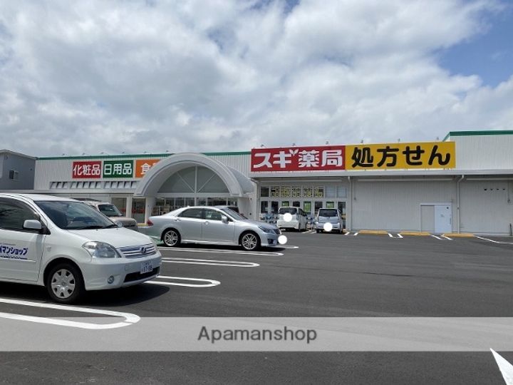 カルテット開栄B102の周辺