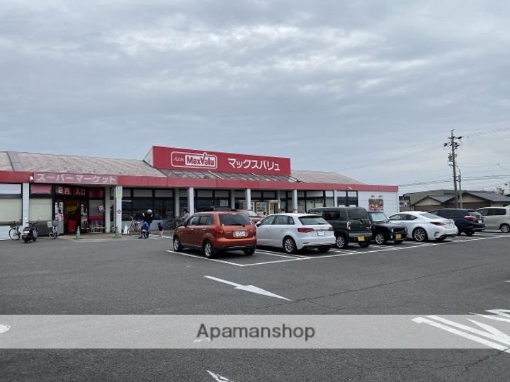 カルテット開栄B102の周辺