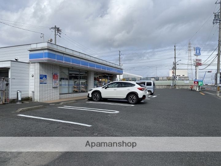 カルテット開栄B102の周辺