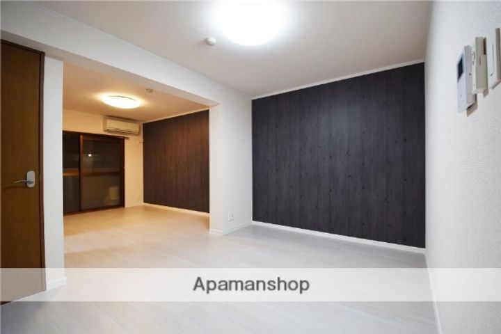 リバーサイドテラスの居間