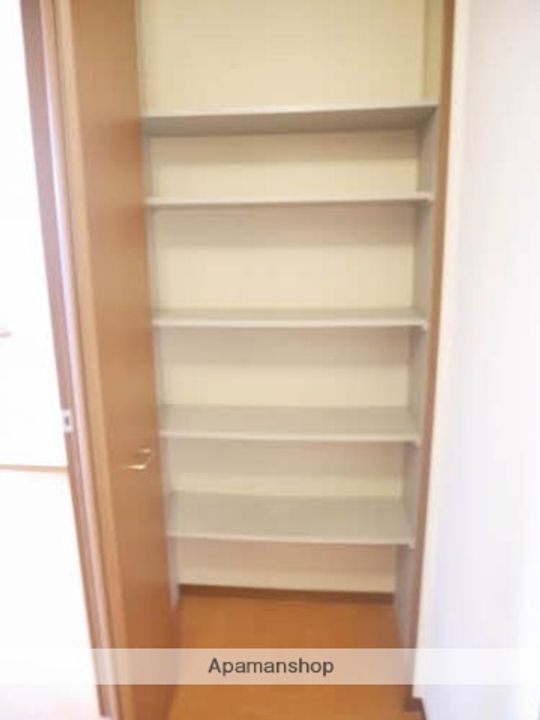 プロムナード南浜田C101の内装