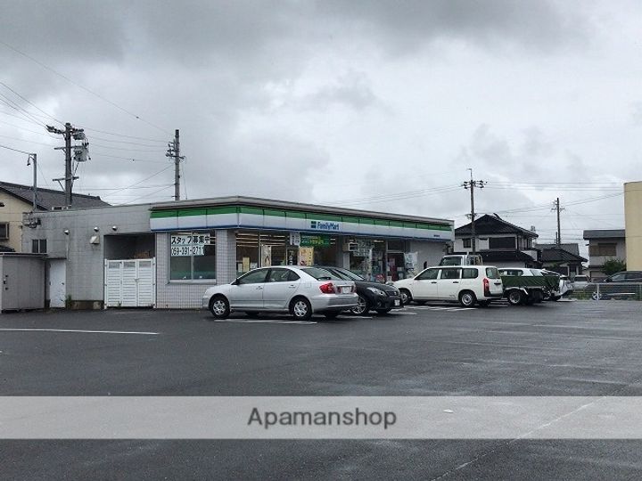 フラット・トラストA棟の周辺