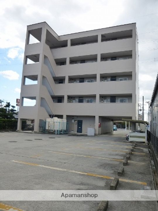 プラムコートの外観