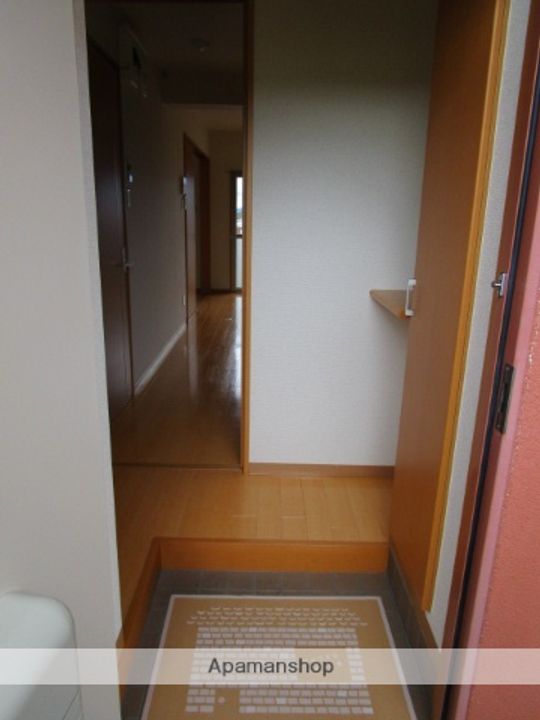 ヴォワラクテの玄関