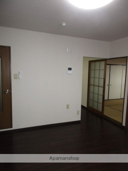 ゴールデンエイジの内装