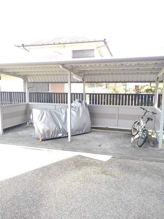 シャレ・デ・ギャルソンの外観